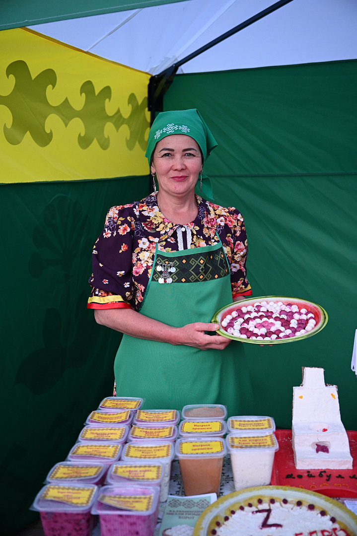 Праздничные угощения к юбилею Сибая