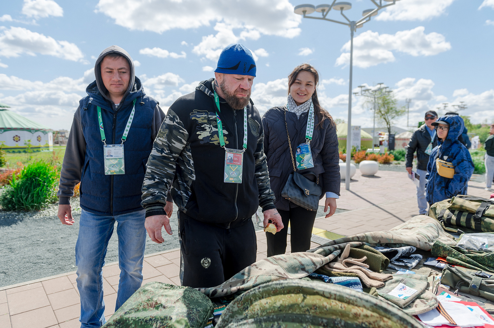Джефф Монсон впервые собрал башкирский чай на инвест-сабантуе «Зауралье-2024»